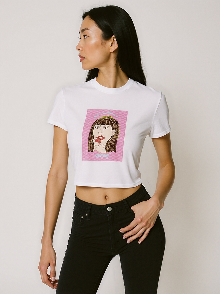 Blusa Baby look em malha- estampa mulher com morango